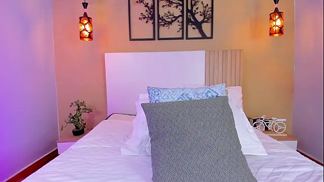 CamilleLynn online show from 12-23-24, 05:49