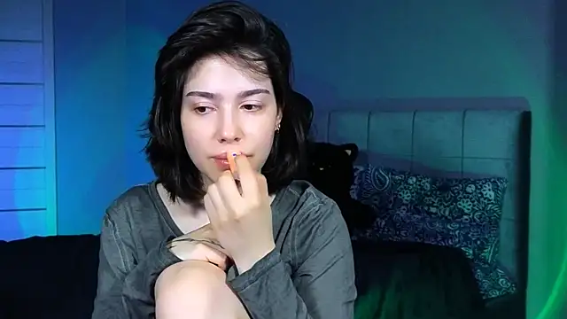 Stacy Gonzales  online show from 04-19-26, 10:03