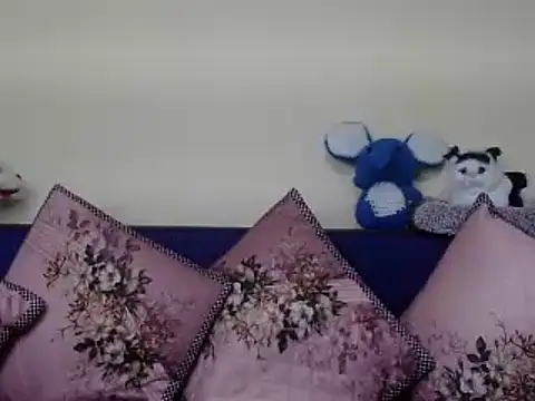 Snapshot of WildRuhi20 chatting on 01-16-25, 11:04 WildRuhi20 online show from 01-16-25, 11:04