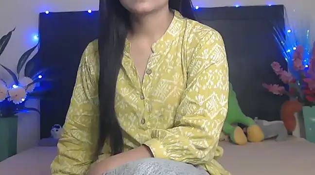 Snapshot of WildRuhi20 chatting on 03-09-25, 05:22 WildRuhi20 online show from 03-09-25, 05:22