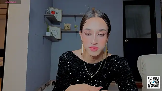 Goddivaa online show from 11-29-25, 04:59