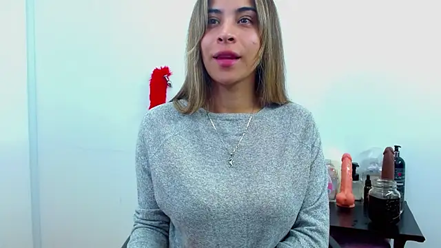 JessicaRabbit04 online show from 01-15-25, 09:20