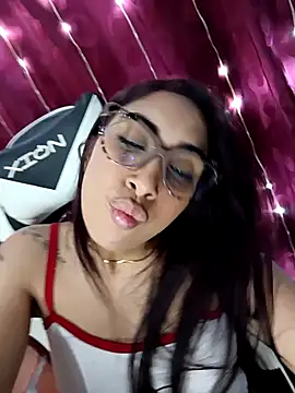 Snapshot of ifeelverywet_andhot chatting on 04-29-26, 05:30 ifeelverywet andhot online show from 04-29-26, 05:30