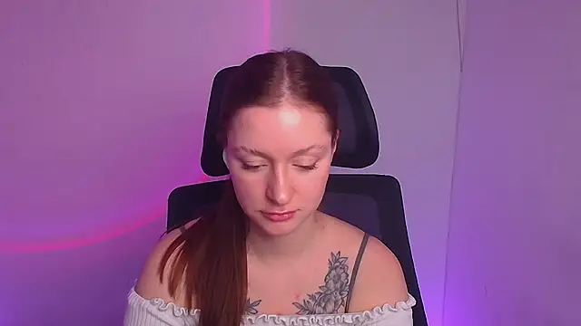 Snapshot of Fantasy_July chatting on 12-22-24, 03:33 Fantasy July online show from 12-22-24, 03:33