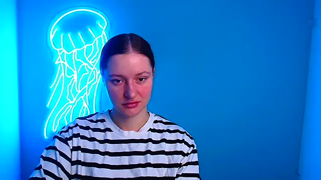 Snapshot of Fantasy_July chatting on 01-29-25, 06:54 Fantasy July online show from 01-29-25, 06:54