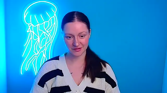 Snapshot of Fantasy_July chatting on 02-28-25, 12:42 Fantasy July online show from 02-28-25, 12:42