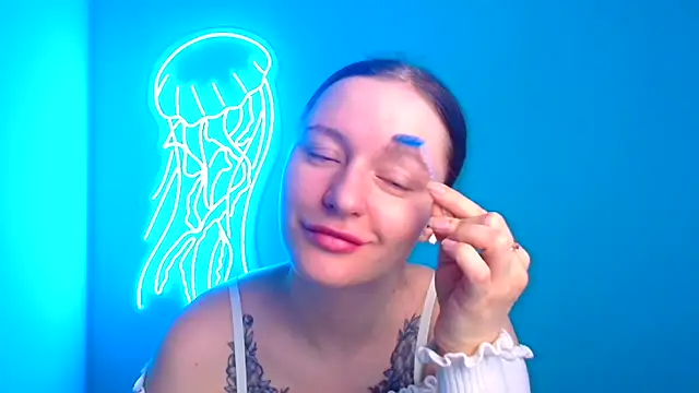 Snapshot of Fantasy_July chatting on 03-14-25, 06:42 Fantasy July online show from 03-14-25, 06:42