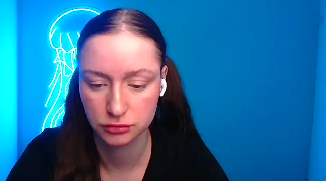 Snapshot of Fantasy_July chatting on 03-15-25, 09:52 Fantasy July online show from 03-15-25, 09:52