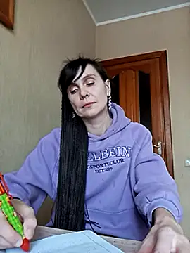 Francenia lolis online show from 02-04-25, 09:17