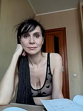 Francenia lolis online show from 03-10-25, 11:42