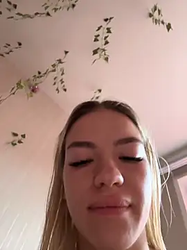 -Sexy Barbie- online show from 10-27-25, 02:37