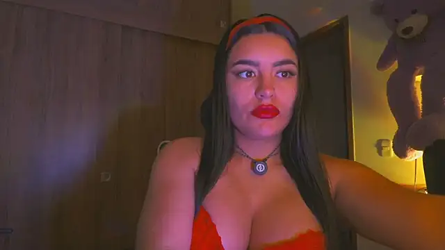 Layla Nicols online show from 07-12-26, 03:08