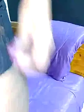 juliya Les online show from 11-20-25, 03:01