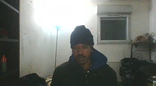 Snapshot of POPAYE972 chatting on 01-04-25, 06:09 POPAYE972 online show from 01-04-25, 06:09