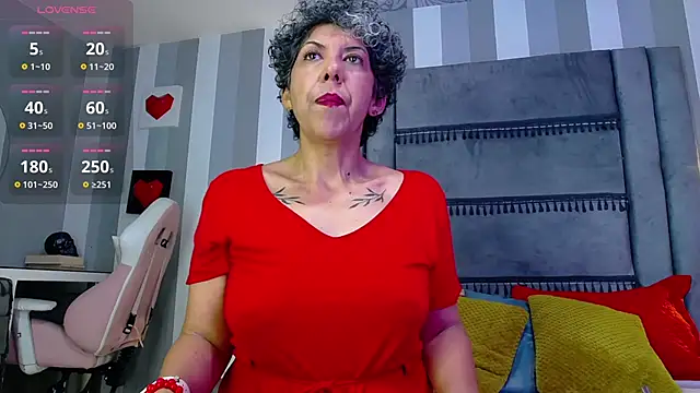 Snapshot of Julianewell chatting on 03-02-26, 12:23 Julianewell online show from 03-02-26, 12:23