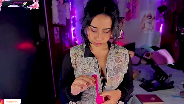 Snapshot of kiki_cavilll chatting on 03-18-25, 02:59 kiki cavilll online show from 03-18-25, 02:59