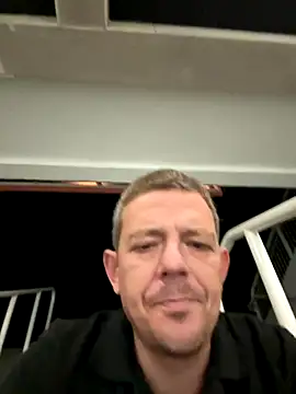 Snapshot of mrwright878787 chatting on 10-12-25, 08:30 mrwright878787 online show from 10-12-25, 08:30