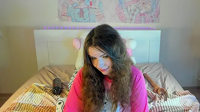 kuraii1  online show from 03-10-25, 11:27