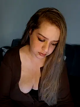 cansuozell online show from 10-23-25, 05:12