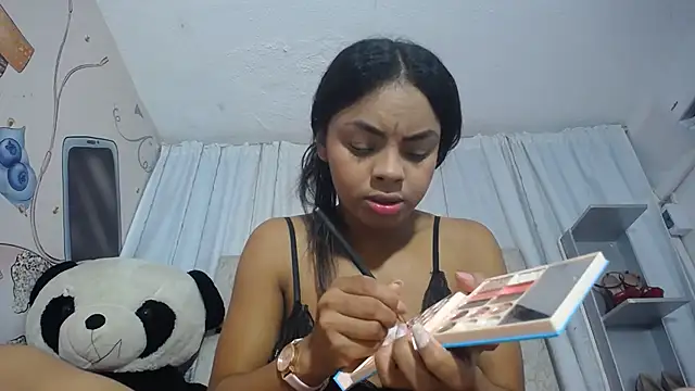 KOURTNEY-- online show from 09-24-25, 01:42