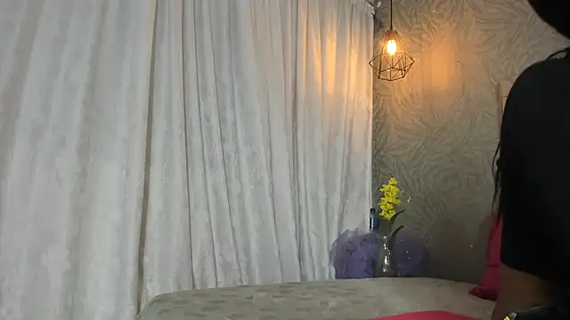 Snapshot of KOURTNEY-- chatting on 01-19-26, 02:26 KOURTNEY-- online show from 01-19-26, 02:26