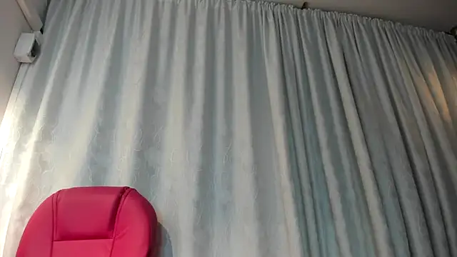 Snapshot of KOURTNEY-- chatting on 02-11-26, 02:16 KOURTNEY-- online show from 02-11-26, 02:16