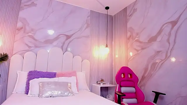 Carohorny4u online show from 10-04-25, 12:14