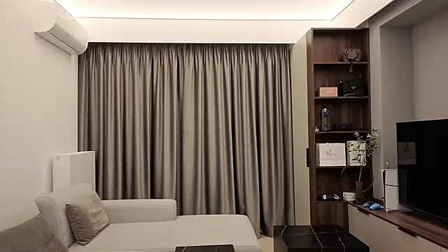 Snapshot of IrisNoire chatting on 02-24-26, 08:40 IrisNoire online show from 02-24-26, 08:40