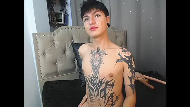 Snapshot of CataFox_ chatting on 01-06-25, 02:47 CataFox online show from 01-06-25, 02:47