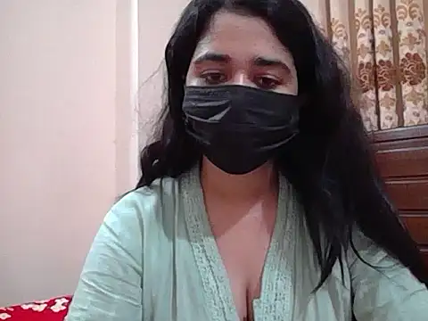 Snapshot of A-pusparani chatting on 06-18-26, 07:07 A-pusparani online show from 06-18-26, 07:07