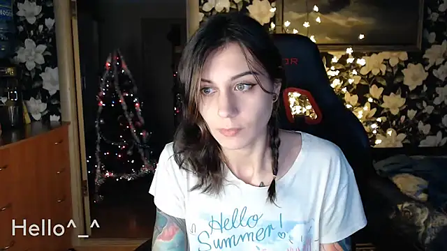 Snapshot of BroadFantasy chatting on 01-26-25, 02:19 BroadFantasy online show from 01-26-25, 02:19