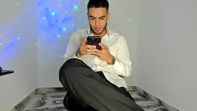 mikee scooth online show from 04-10-26, 10:03