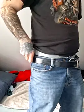 Snapshot of PNTlooker256 chatting on 02-19-26, 06:15 PNTlooker256 online show from 02-19-26, 06:15