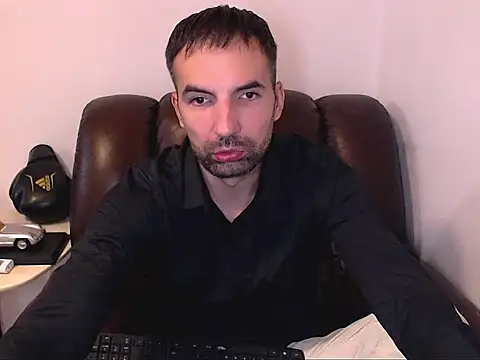 Leo 1617 online show from 10-19-25, 04:29