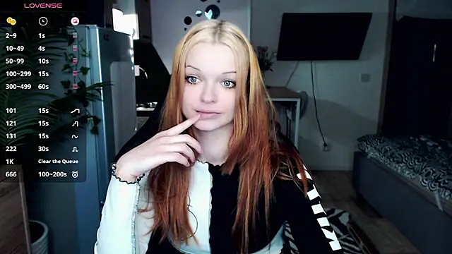 Snapshot of illililliilli chatting on 03-22-25, 03:20 illililliilli online show from 03-22-25, 03:20
