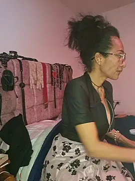 Snapshot of SamaraMartinez chatting on 07-15-26, 11:10 SamaraMartinez online show from 07-15-26, 11:10