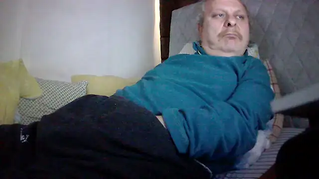 amylrmm1903 online show from 04-23-26, 02:41