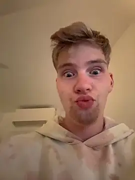 CDLukeLucy420 online show from 10-02-25, 07:10