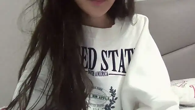 Snapshot of sweetiebunny22 chatting on 09-09-25, 09:47 sweetiebunny22 online show from 09-09-25, 09:47