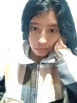 karolinee 66  online show from 12-18-24, 07:30