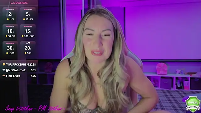 Snapshot of Daisydelicious chatting on 02-16-26, 08:38 Daisydelicious online show from 02-16-26, 08:38