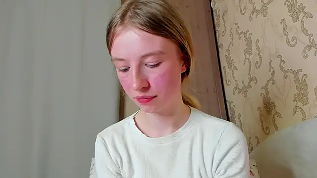 Snapshot of minidivaa_ chatting on 01-07-25, 09:25 minidivaa online show from 01-07-25, 09:25