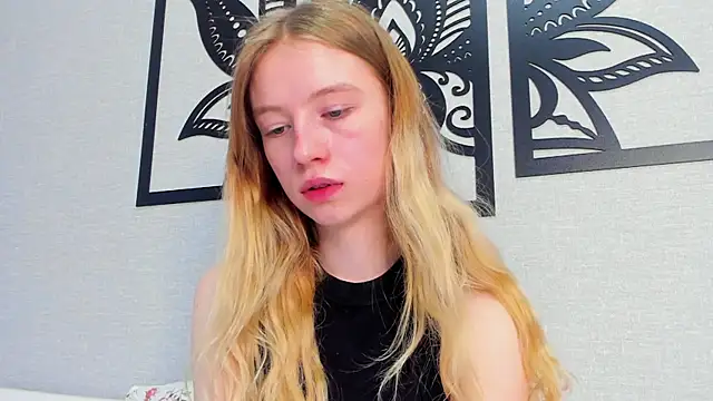 Snapshot of minidivaa_ chatting on 02-07-25, 01:22 minidivaa online show from 02-07-25, 01:22