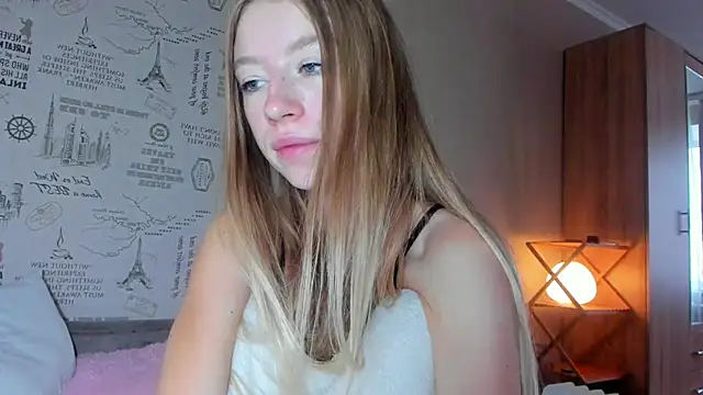 Snapshot of minidivaa_ chatting on 10-05-25, 09:40 minidivaa online show from 10-05-25, 09:40