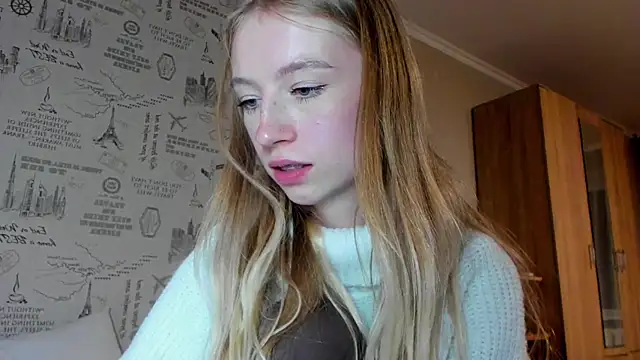 Snapshot of minidivaa_ chatting on 10-12-25, 08:08 minidivaa online show from 10-12-25, 08:08