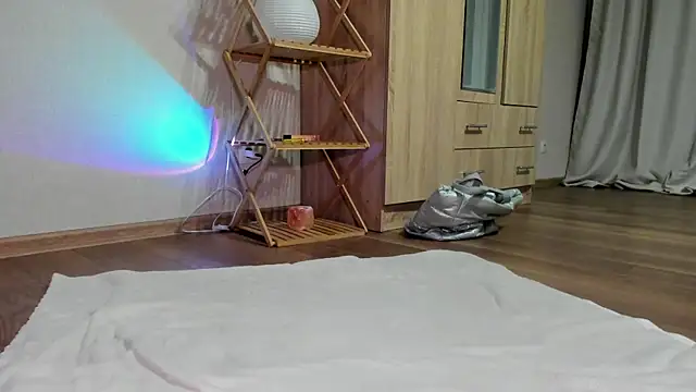 Snapshot of minidivaa_ chatting on 11-22-25, 09:25 minidivaa online show from 11-22-25, 09:25