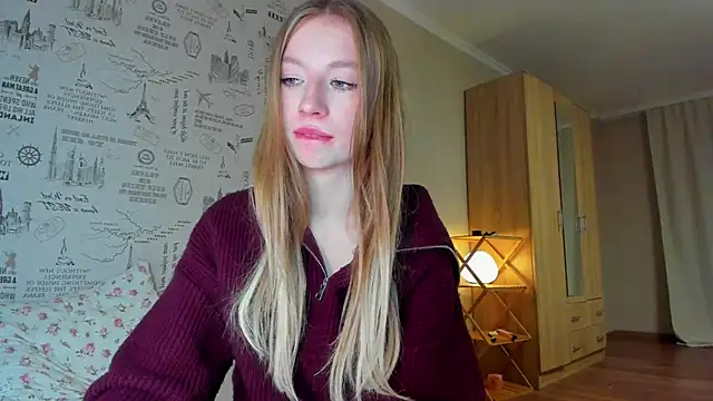 Snapshot of minidivaa_ chatting on 12-16-25, 10:37 minidivaa online show from 12-16-25, 10:37