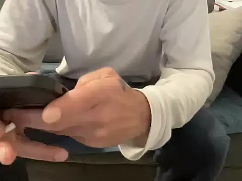 4small4inchlol online show from 02-25-26, 08:29