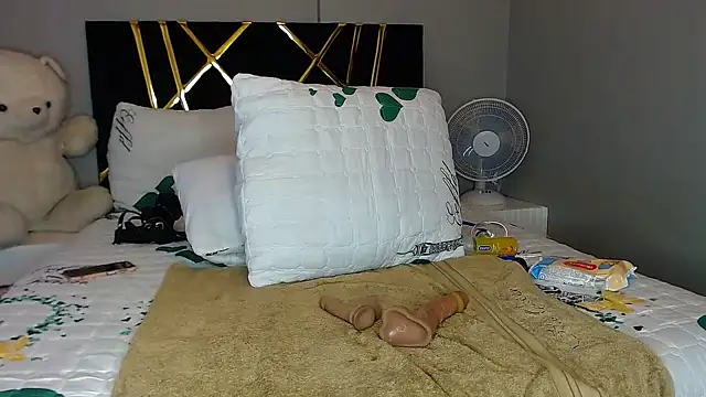 MissBigNipples online show from 02-16-25, 05:15