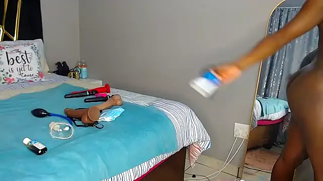 MissBigNipples online show from 12-14-25, 12:16